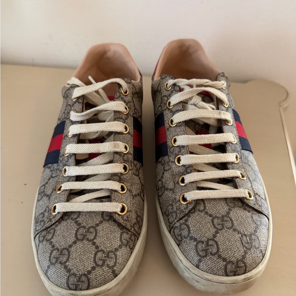 Gucci GG Supreme Canvas Low-Top Sneakers - Beige/Navy/Red
